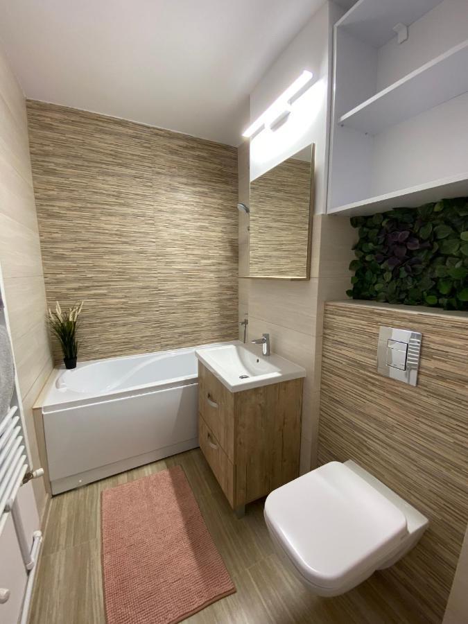 Grove Apartment Buzău Zewnętrze zdjęcie